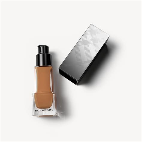 burberry fresh glow foundation camel|burberry light glow makeup.